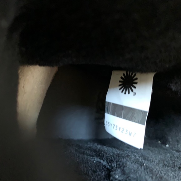 UGG Aika Black Suede Platform Sneaker Boot - Picture 7 of 8